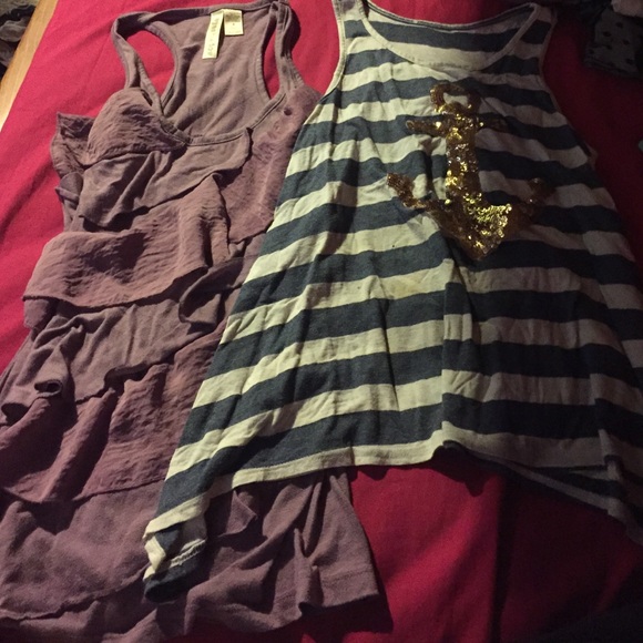 Long and lean "flowy" shirts👚👗 - Picture 2 of 4