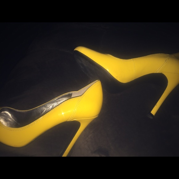 Heel - Picture 2 of 4