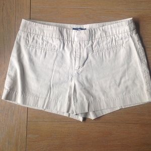Gap Kaki Shorts