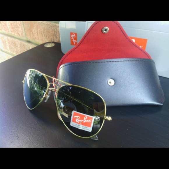 Aviator sunglasses designer