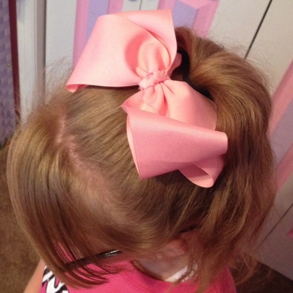 Pink bow - Picture 2 of 2