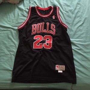 Mitchell & Ness Michael Jordan #23 Jersey