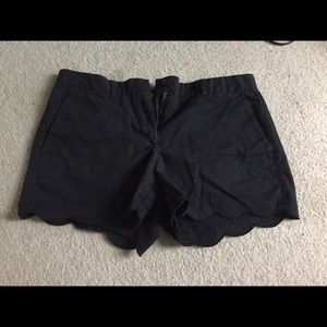 Gap Size 6 Chino Scalloped Black Shorts