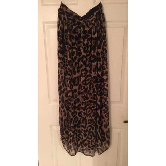 Gorgeous leopard print chiffon maxi skirt