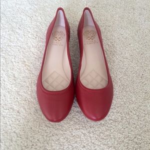 Vince Camuto flats size 9