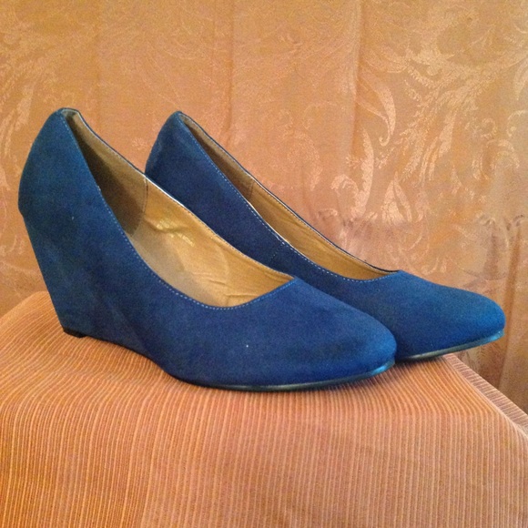 My Blue Suede Shoes (Lane Bryant Wedges)