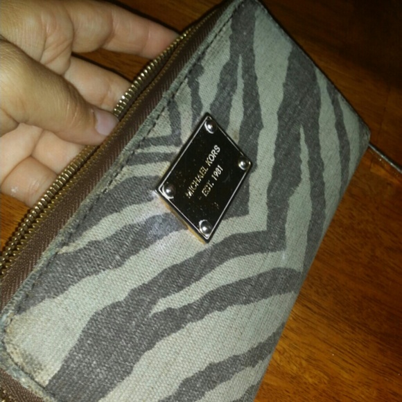 Authentic MK wallet