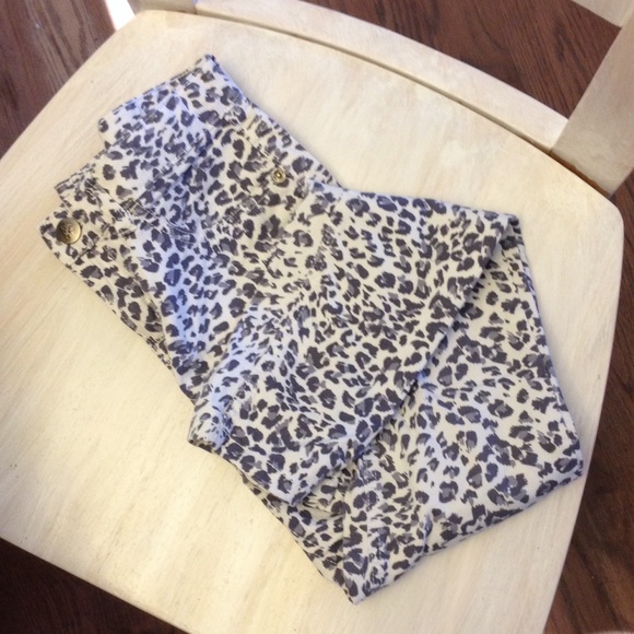 GIRLS NWOT PRINTED JEGGINGS