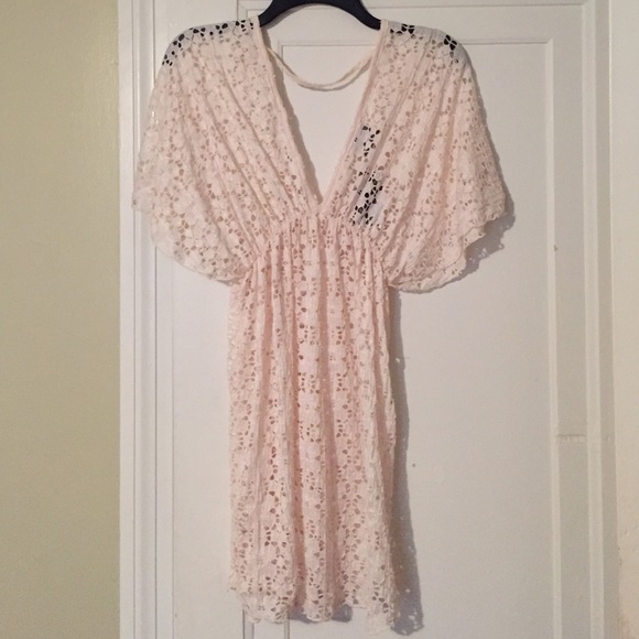 Boho Cut Out Cover Up in Cream Size Small