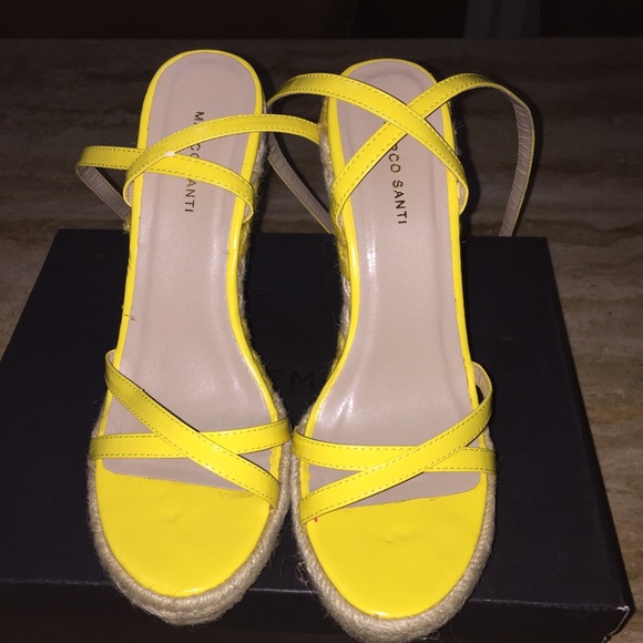 Yellow Wedge Sandal Size 7.50 - Picture 3 of 4