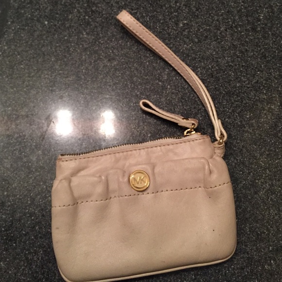 Michael Kors wristlet