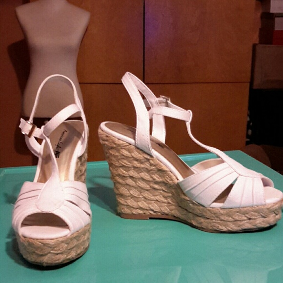 White wedges