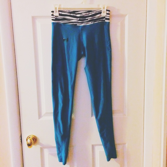Small under armour spandex pants