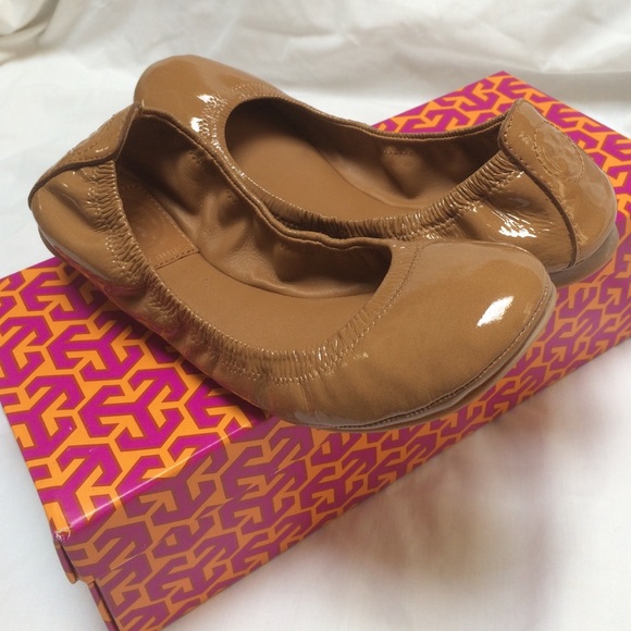 SOLD thru 🅿️🅿️Eddie Tory Burch flats