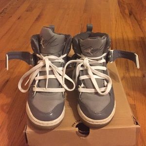 Air Jordan size 4.5Y