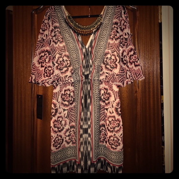 Bebe Dorman Necklace Dress with Slit Sleeve - Picture 1 of 3