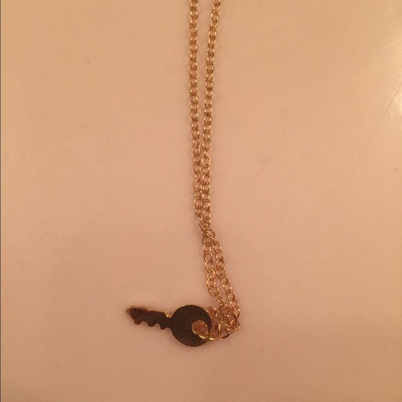 Dogeared "confidence is key" necklace