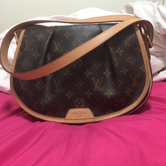 Luis Vuitton menilmontant monogram
