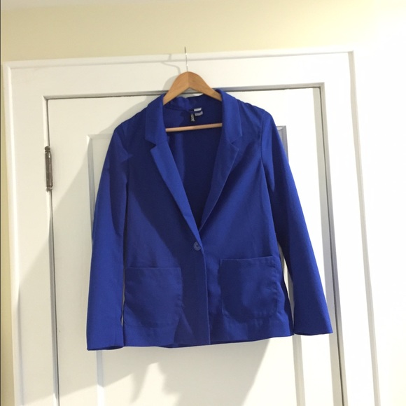 Very fashionable blue blazer from H&M