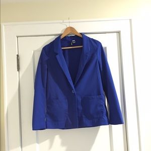 Very fashionable blue blazer from H&M