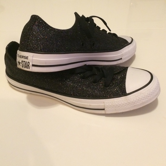 multicolored sparkle Converse!