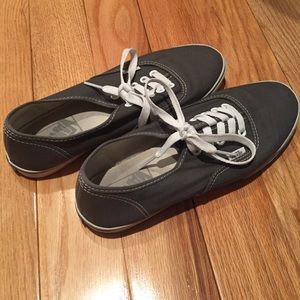 Top Seller Authentic Lo Pro Vans size 8