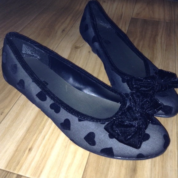 Black Low Wedge Flats - Picture 1 of 4