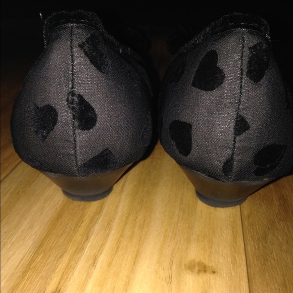 Black Low Wedge Flats - Picture 2 of 4