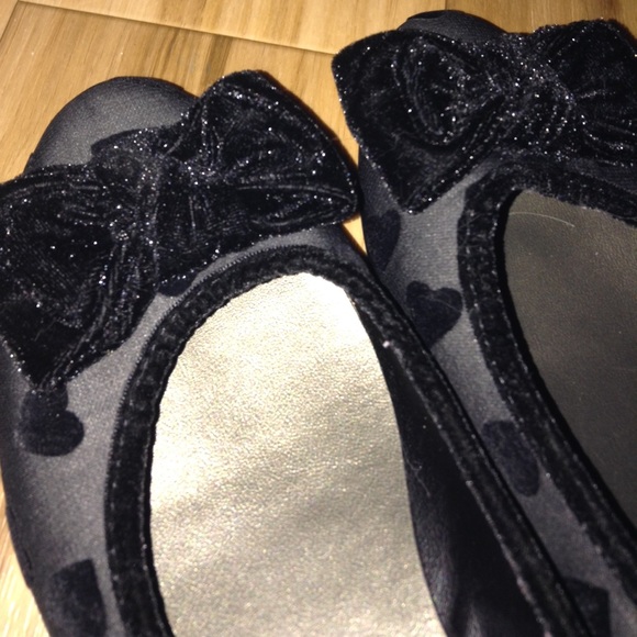 Black Low Wedge Flats - Picture 3 of 4