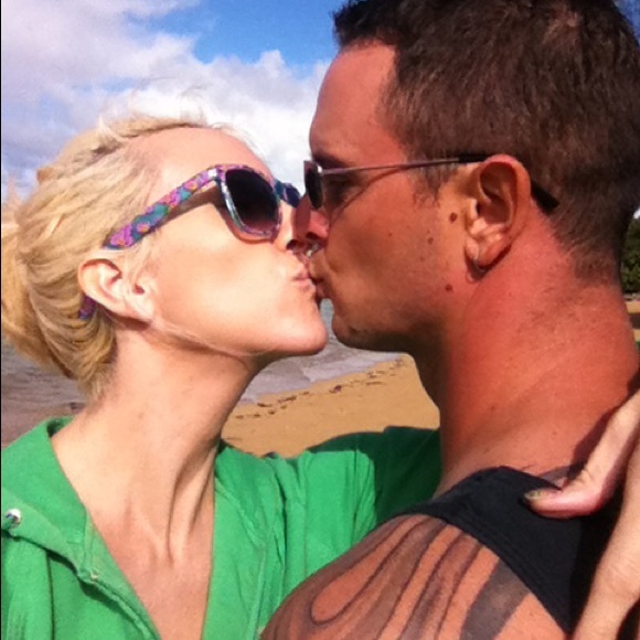 Meet Your Seller🌴☀️🐠 - Picture 3 of 4