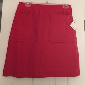 Woven linen/cotton skirt. Fully lined.