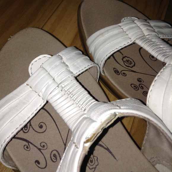 White Strapped Sandals - Picture 3 of 4