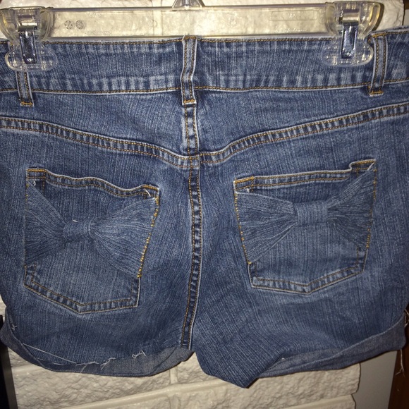 Custom Shorts Bundle - Picture 4 of 4