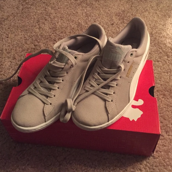 Puma Shoes - Pumas sneakers