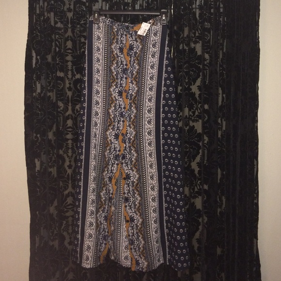 🚫SOLD🚫NOVELLA ROYALE DARK LIGHT MAXI SKIRT XS - Picture 4 of 4