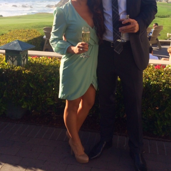 Dress 👗 mint light green short midi skater