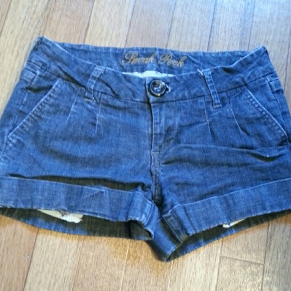 Shorts - Picture 2 of 2