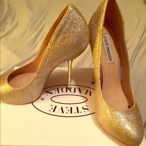 Steve Madden gold heels