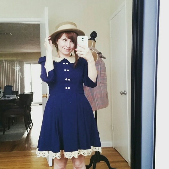 Man Geeny Dresses & Skirts - Amazing Vintage Style Navy Cream Dress