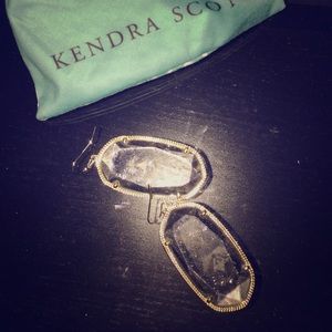 Clear crackle Kendra Scott earrings