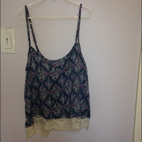 Flowy vneck tank top