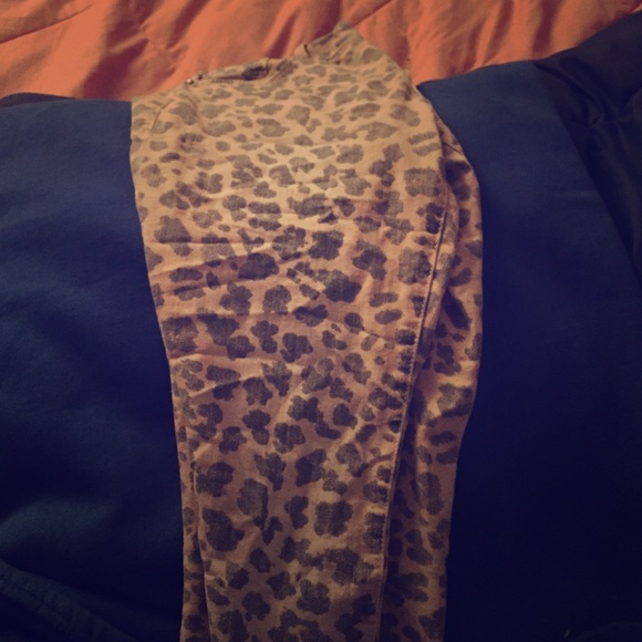 Cheetah sz 9 Jean fitted - Picture 1 of 4