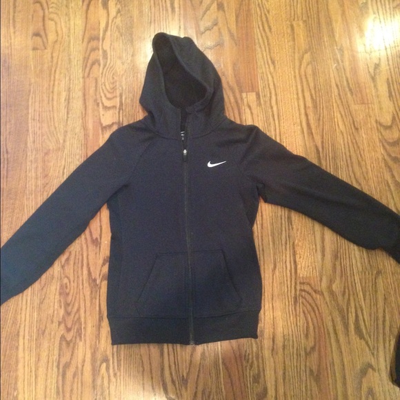A Nike Therma-Fit unisex jacket
