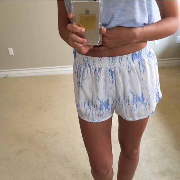 • SOLD • Tye Die Shorts S - Picture 3 of 4