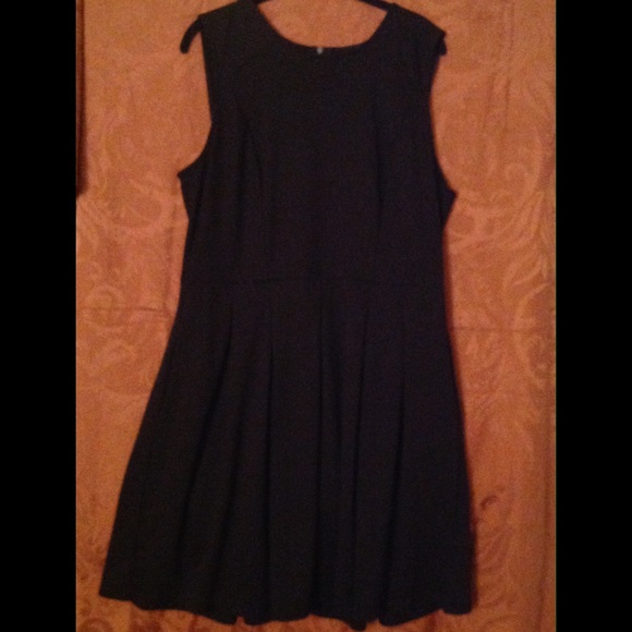 Mossimo Supply Co. Dresses & Skirts - Black Mossimo Cocktail Dress w/Pockets!