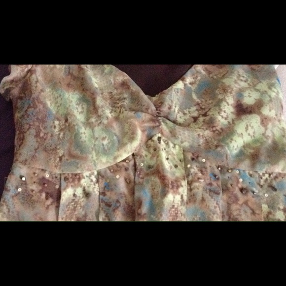 Sexy blouse to work or to play Bandolino size 10 - Picture 2 of 3