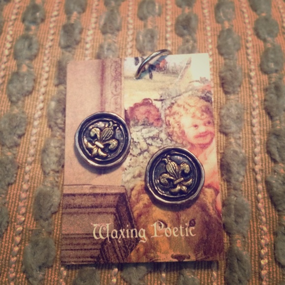 Fleur de lis earrings