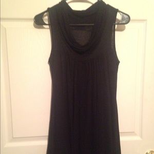 Black dropping neck dress siZe medium✨🍸