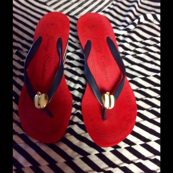 Juicy couture red, black and white wedge flip flop - Picture 2 of 3