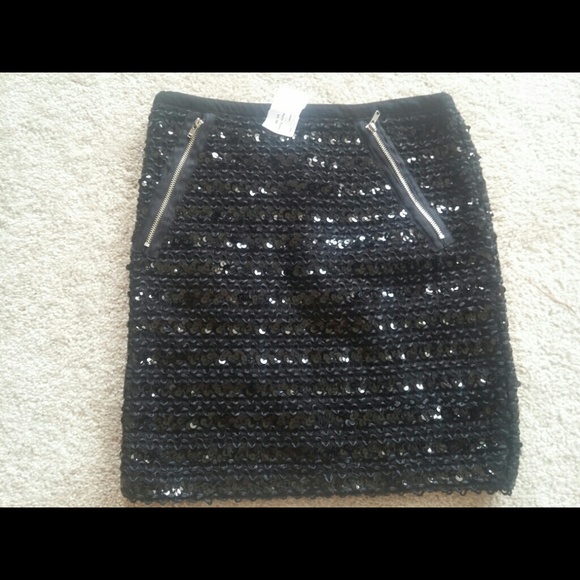 Sequence black skirt